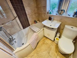Bathroom - click for photo gallery